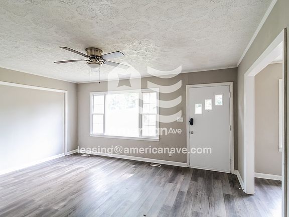 1654410_004_living_room_13856895.jpg