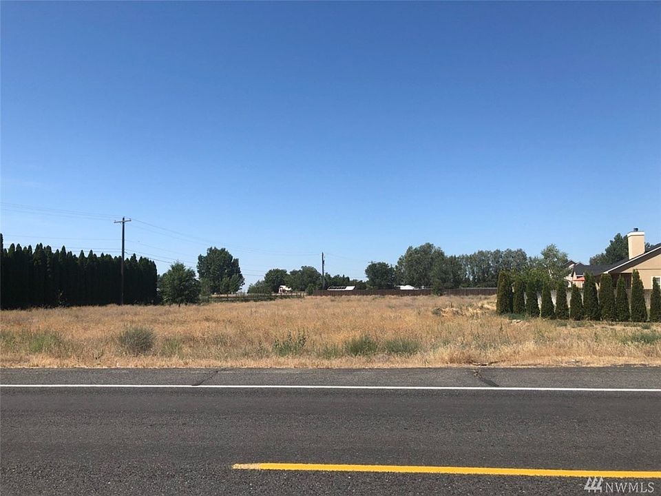 2nd image of 3190 Westshore Dr NE
