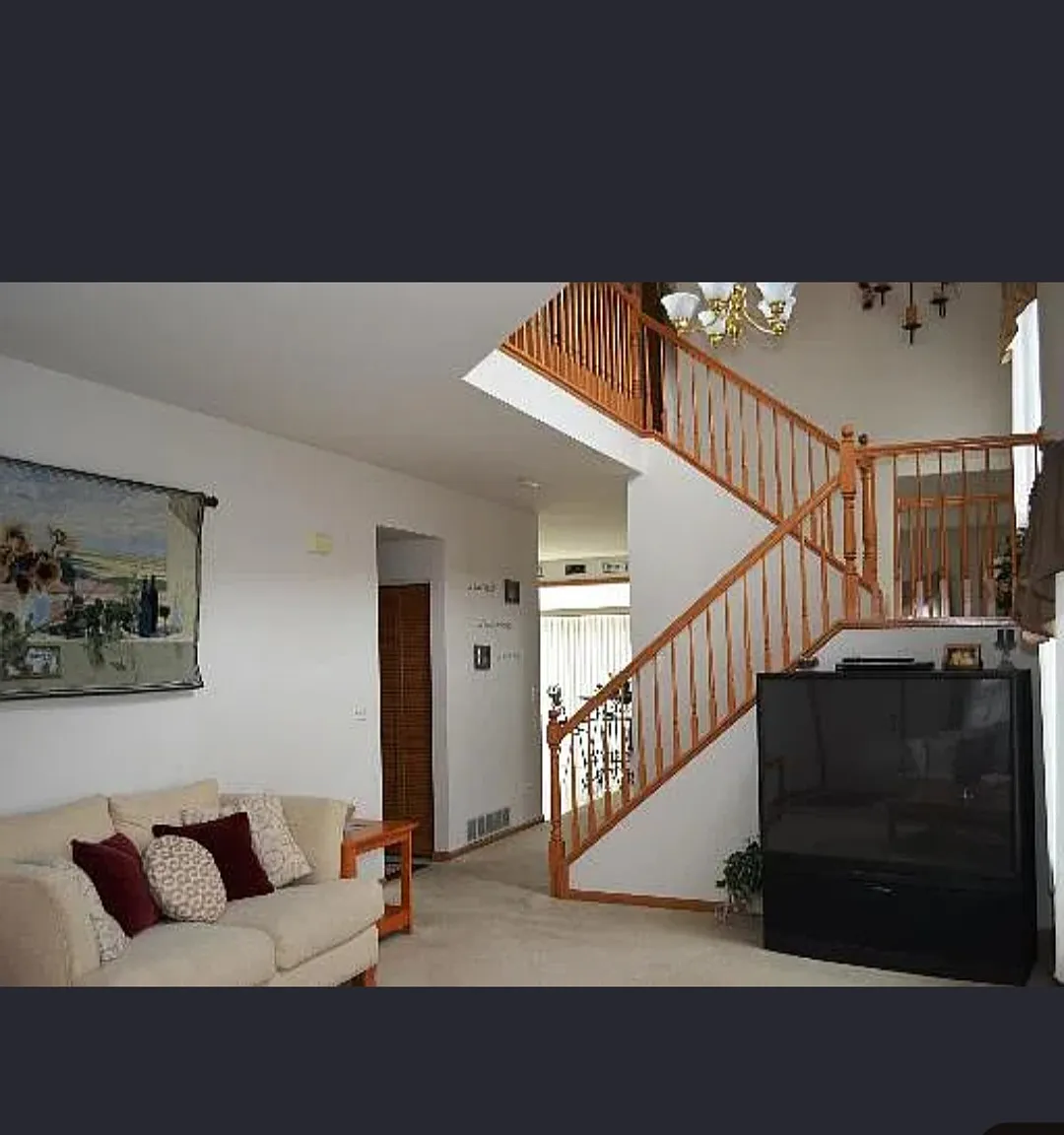 3 bed, 1668 sqft, $3,200 — Photo 2