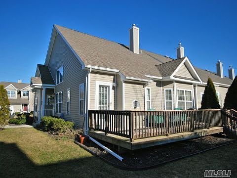 2nd image of 9 Avery Ln