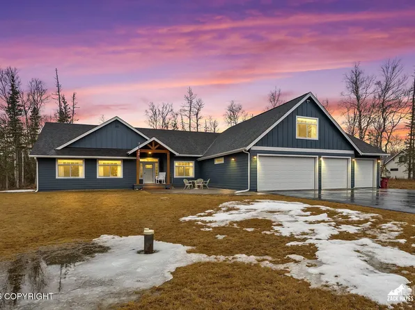 8348 E Fork Cir, Wasilla, AK 99654