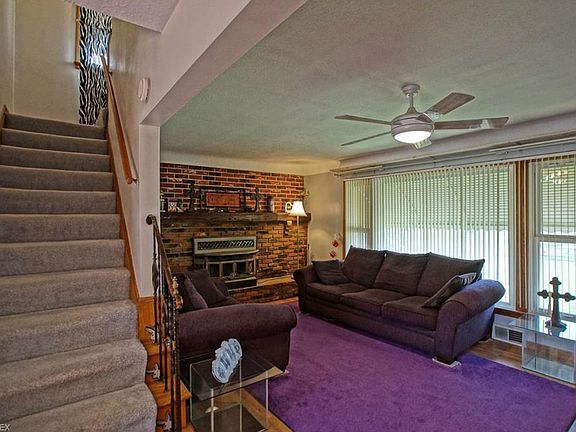 4th image of 29802 Fairway Blvd