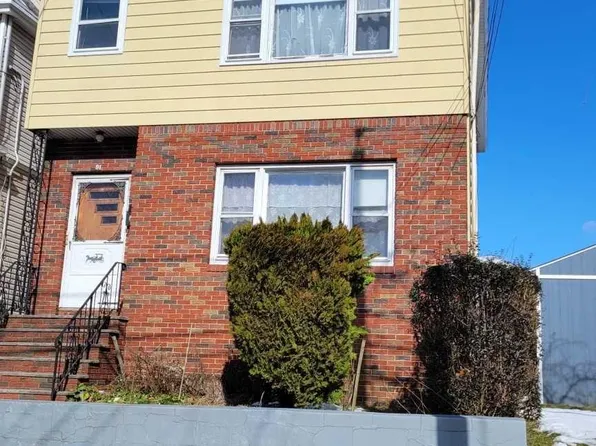 91 Willard St, Garfield, NJ 07026
