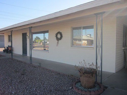 3rd image of 323 N 55th Pl