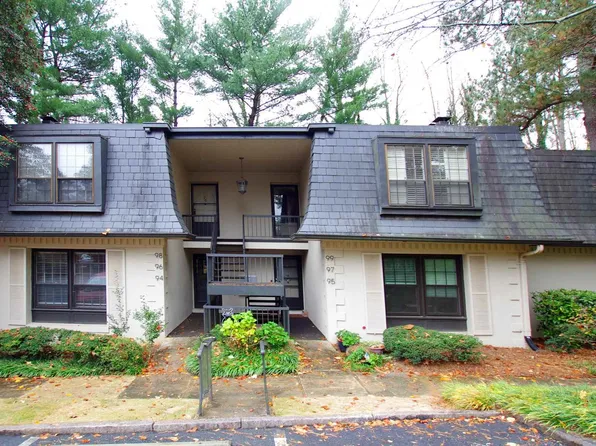 96 Adrian Pl NW, Atlanta, GA 30327