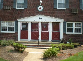 30A Colfax Mnr #A, Roselle Park, NJ 07204