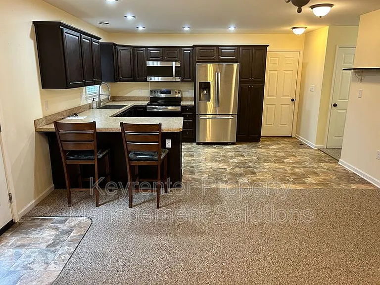 107 Oakstone Run — Photo 11