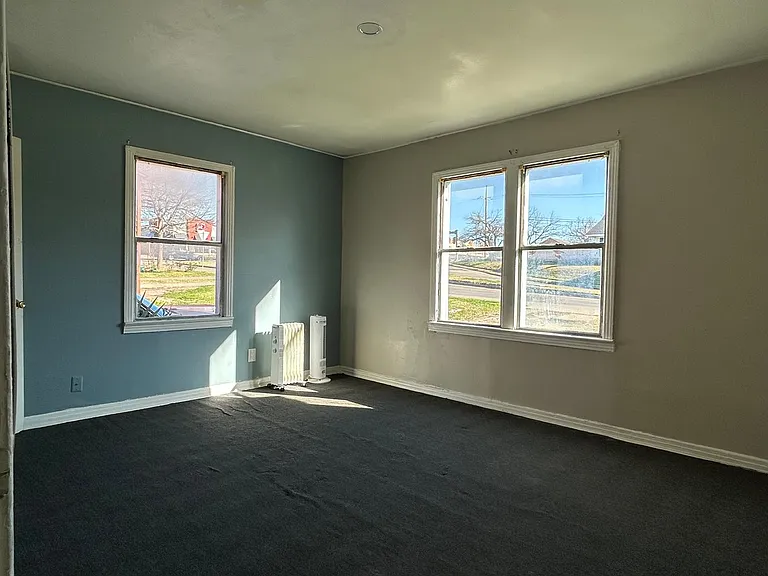 3319 W Clarendon Dr — Photo 9