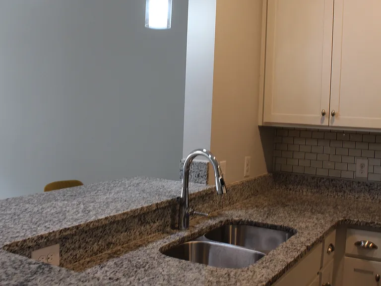 2338 Patrick Ave — Photo 7