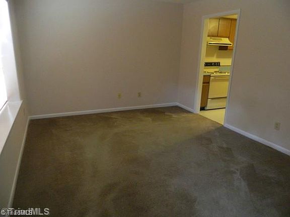 4th image of 5500 Richland St Unit E