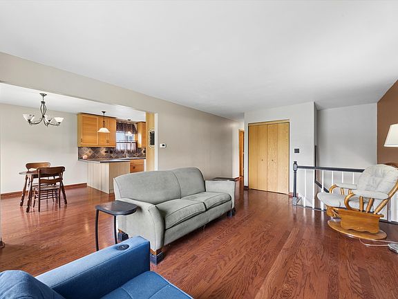 2nd image of 4093 Bayside Dr