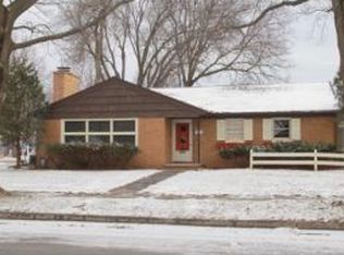 1352 Oregon St, Green Bay, WI 54303