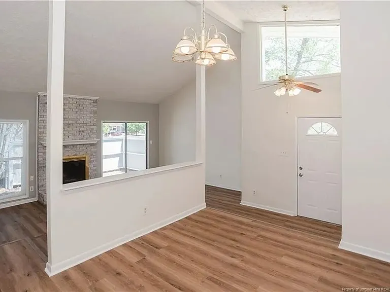 2012 Lakemeadow Dr — Photo 6
