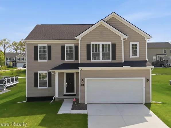 249 Saddleback, White Lake, MI 48386