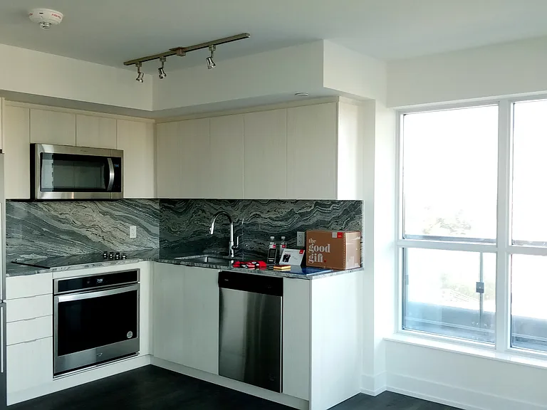 5 Mabelle Ave #1128 — Photo 1