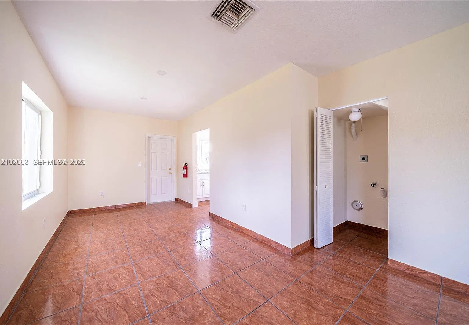Sunset Palm Villas Condo — Photo 3