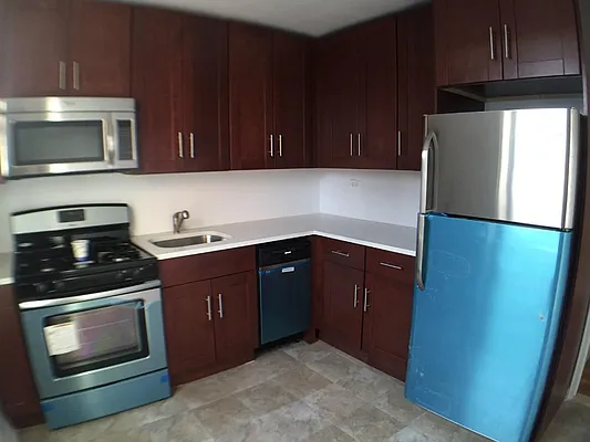 Rented by Brody Realty Corp | media 30