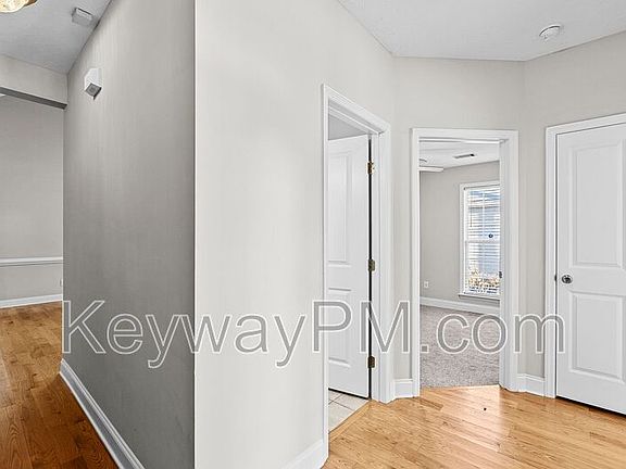 3rd image of 808 Tyler Woods Dr