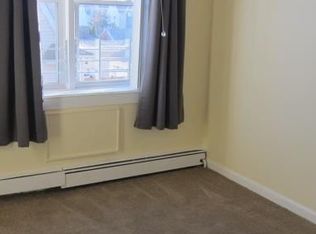 244-16 Jericho Tpke #2R, Floral Park, NY 11001