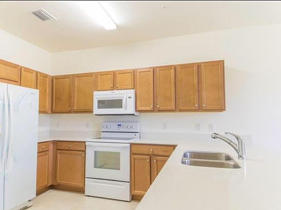 5th image of 230 NW 109th Ave APT 103
