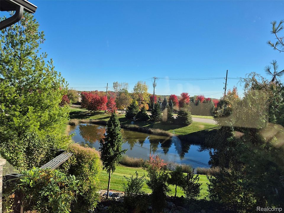 4976 W Stonegate Cir, photo 3