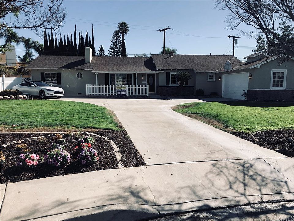 1st image of 3854 Arlington Dr