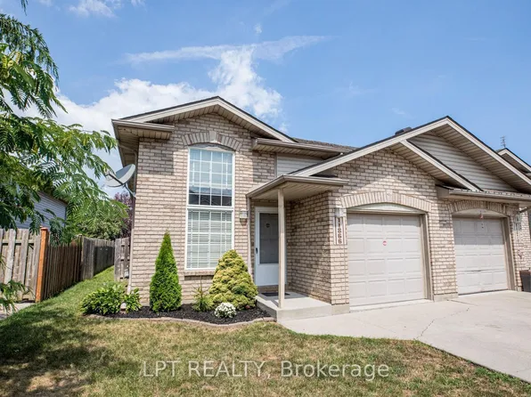 11866 Brouillette Ct, Tecumseh, ON N8N 5C7