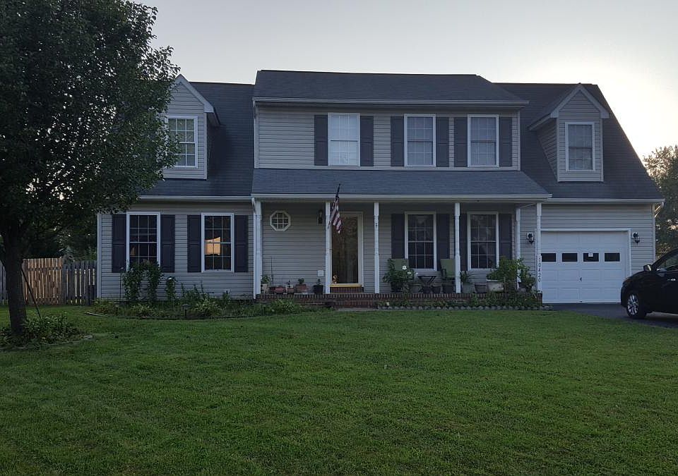 1st image of 10420 Wisteria Dr
