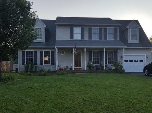 10420 Wisteria Dr, Fredericksburg, VA 22408