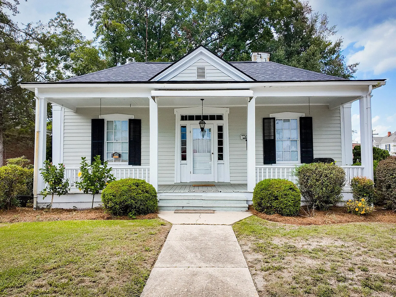3 bed, 2.0 bath, $1,500 — Photo 1