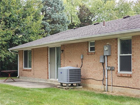 3rd image of 4911 Wakeview Ct