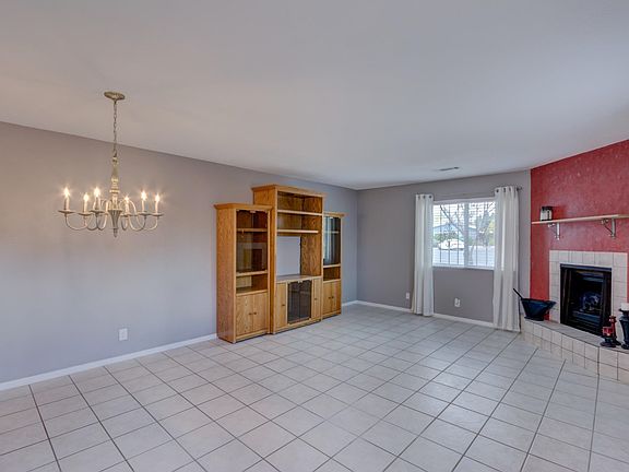 908 Los Reyes Ct 2590