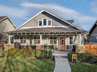 920 NW 15th St, Redmond, OR 97756