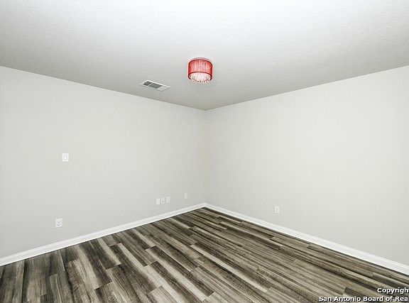 4th image of 31661 Nimbus Dr