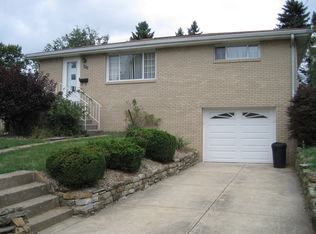 6420 Willem Dr, Finleyville, PA