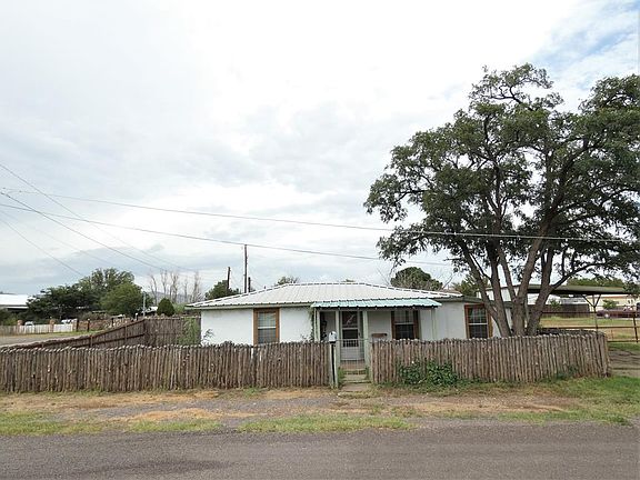 2nd image of 505 W Sanderson Ave