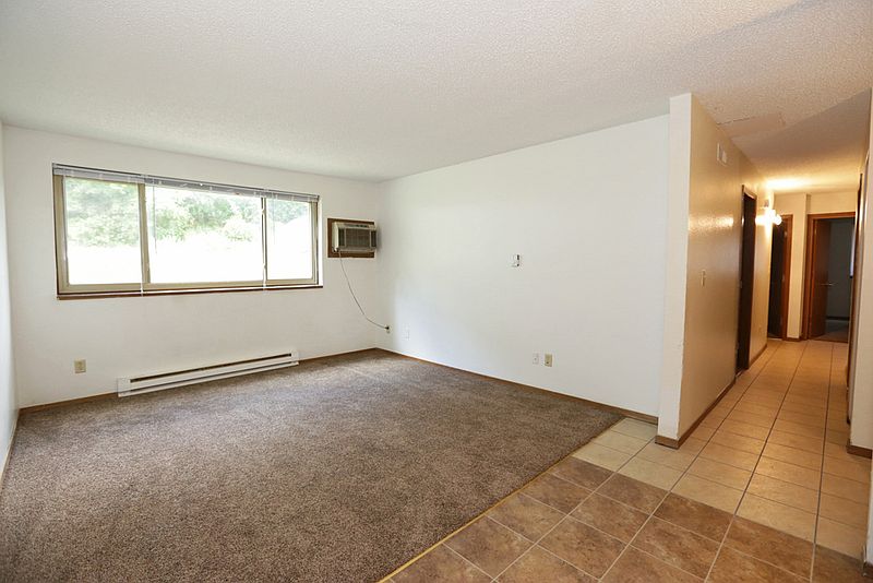 2nd image of 1415 5th Ave S APT 2