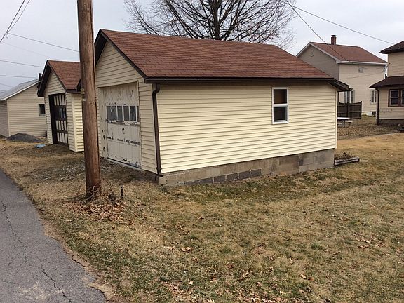 1 Car Garage