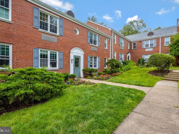 7 Auburn Ct APT D, Alexandria, VA 22305