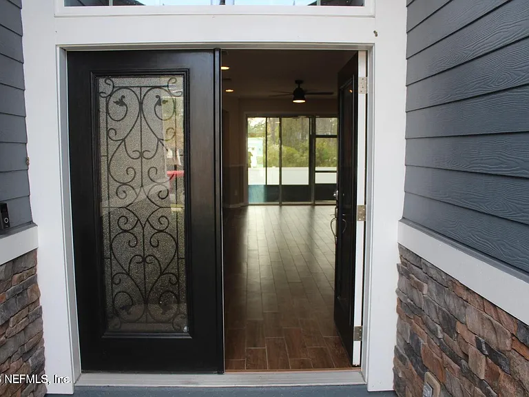 81051 Leeside Ct — Photo 2