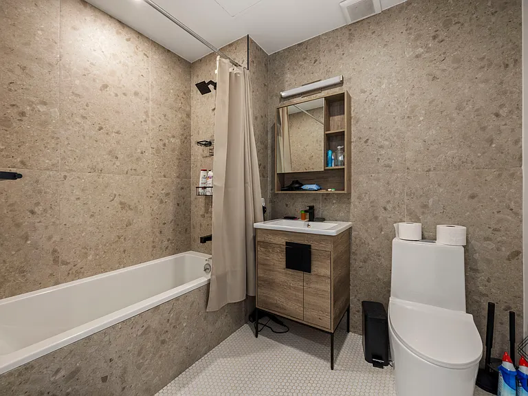 2045 Ocean Ave #805 — Photo 15