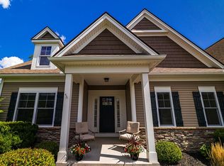 6041 Medalist Ln, Canandaigua, NY 14424