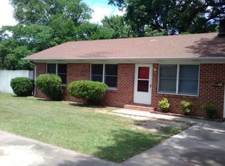 500 Fairley St, Laurinburg, NC 28352