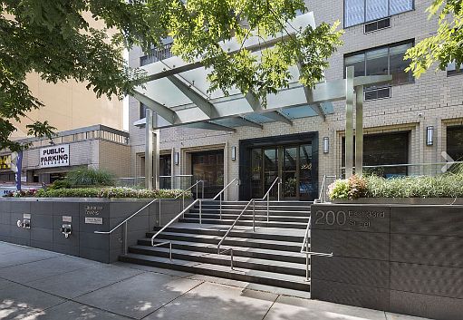 1st image of 200 E 33rd St APT 6J