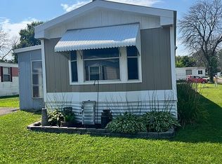 1283 Bobcat Ln, Maplewood, MN 55119