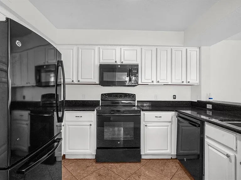 13953 Fairway Island Dr #618 — Photo 8