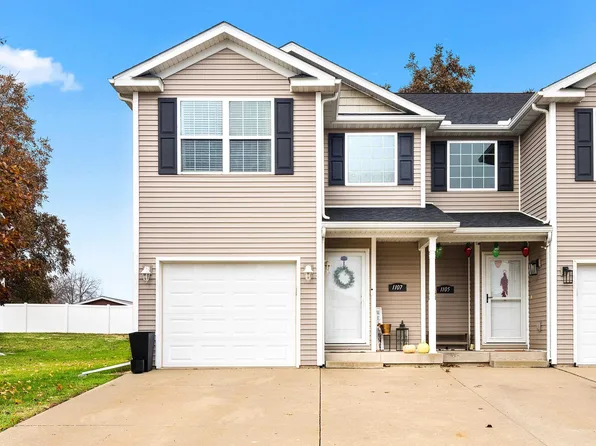 1107 Dixon St, Washington, IL 61571