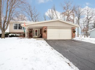 3377 Partridge Ln, Belvidere, IL 61008