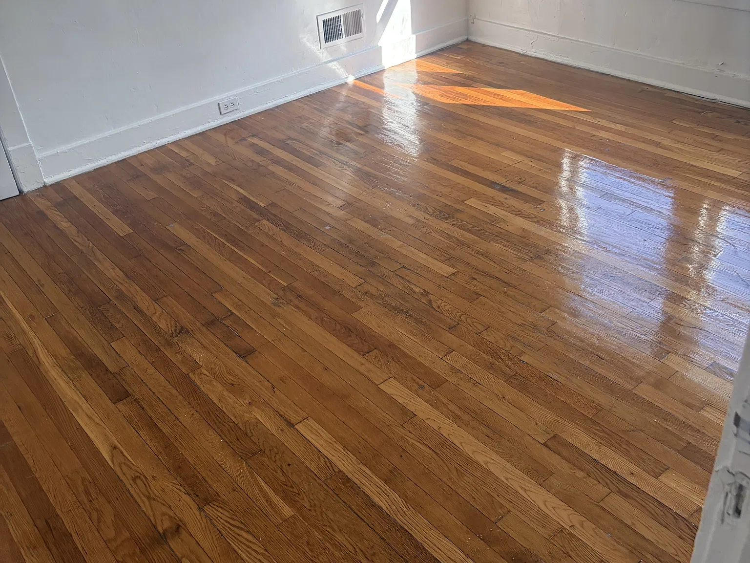 3436 Chestnut Avenue - 1 — Photo 3