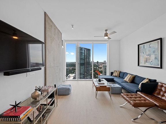 5th image of 301 West Ave #2902